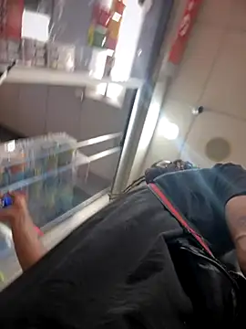 1BeautyN1Beast online show from September 15, 2025, 3:39 am