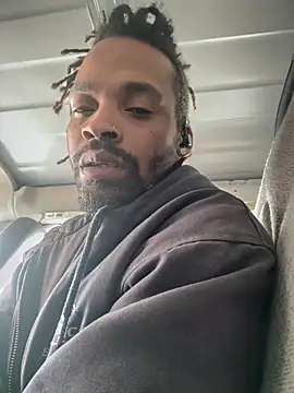 1BeautyN1Beast online show from January 6, 2026, 6:11 pm