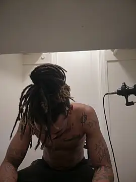 1BeautyN1Beast online show from February 24, 2026, 4:16 pm