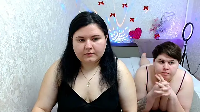 BeckyAndHellen online show from February 5, 2025, 10:51 am