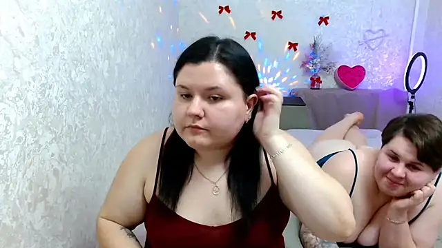 BeckyAndHellen online show from February 12, 2025, 6:40 pm