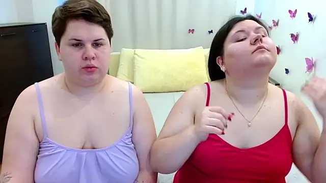 BeckyAndHellen online show from September 28, 2025, 10:20 am