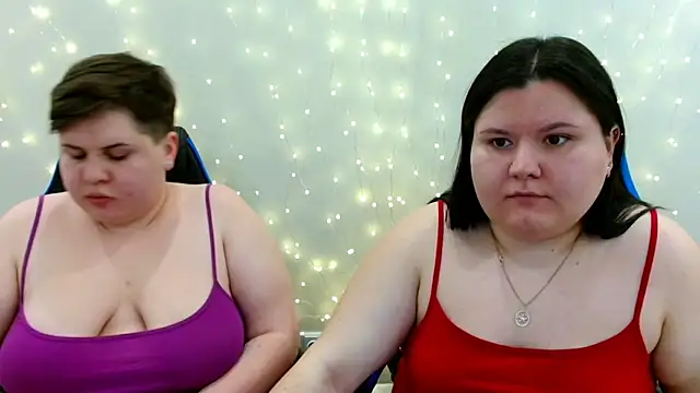 BeckyAndHellen online show from February 11, 2026, 6:24 pm