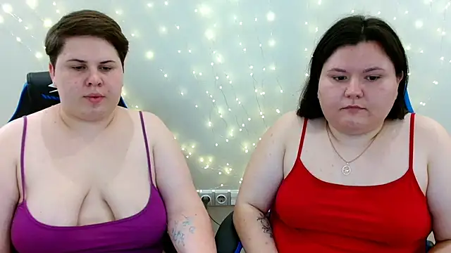 BeckyAndHellen online show from July 22, 2026, 10:29 am