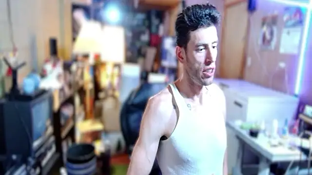 Snapshot of savageconfidence chatting on October 7, 2025, 8:11 am savageconfidence online show from October 7, 2025, 8:11 am