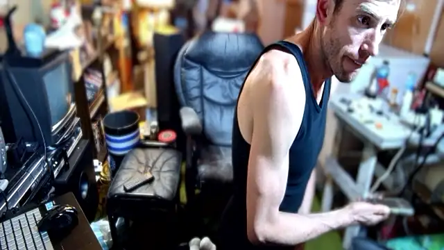 Snapshot of savageconfidence chatting on October 16, 2025, 5:19 am savageconfidence online show from October 16, 2025, 5:19 am