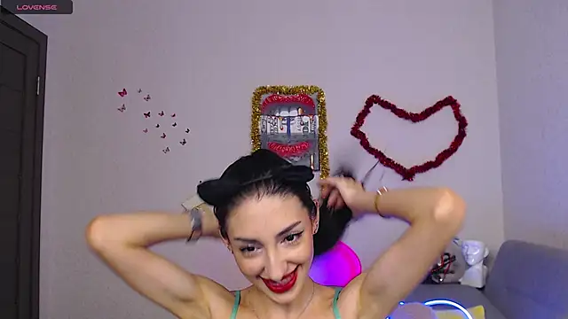 Lina Robbins online show from January 3, 2025, 4:22 am