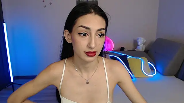 Lina Robbins online show from March 8, 2025, 9:18 pm