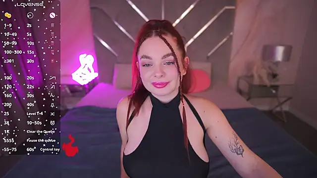 CarolinaDia online show from March 22, 2025, 11:42 pm