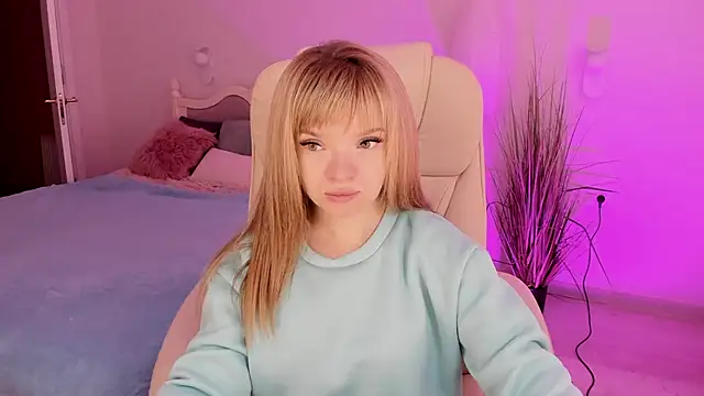 Eva Rosec online show from November 15, 2025, 10:12 am