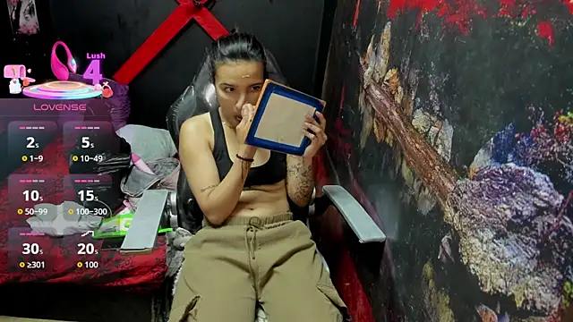 Yaumiko online show from November 6, 2025, 11:44 am