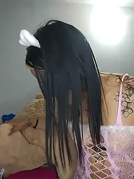 Snapshot of Yaumiko chatting on July 9, 2026, 1:37 pm Yaumiko online show from July 9, 2026, 1:37 pm