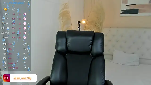 Snapshot of LOISE-XX chatting on January 15, 2026, 6:07 am LOISE-XX online show from January 15, 2026, 6:07 am