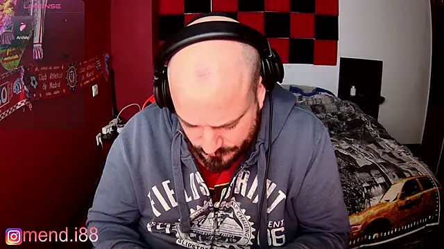 menditeta1 online show from March 13, 2025, 10:32 pm