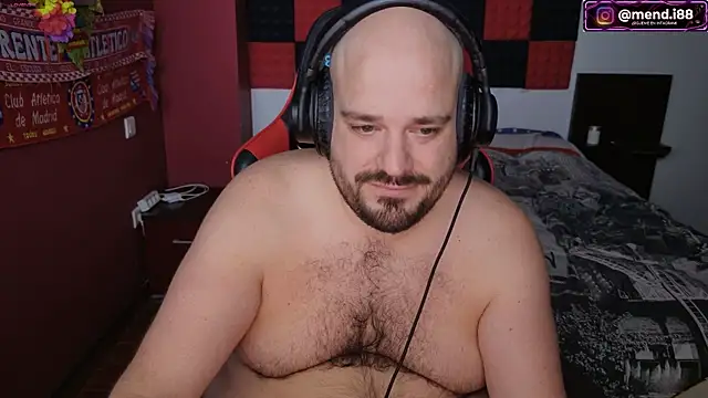 menditeta1 online show from April 23, 2026, 8:33 pm