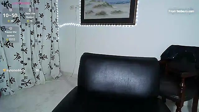 alexia 87 online show from January 21, 2025, 7:04 am