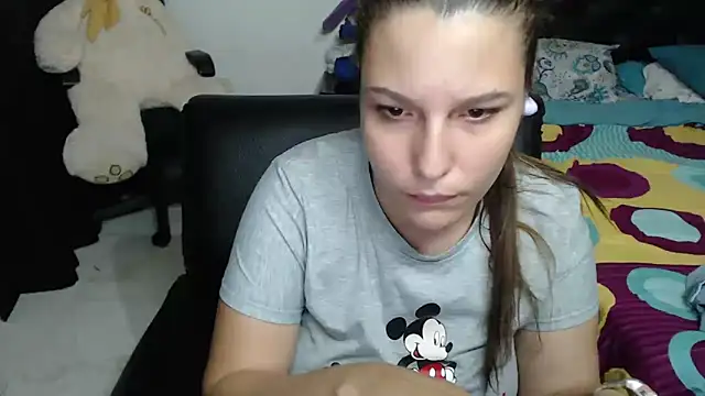 alexia 87 online show from January 25, 2025, 8:42 am