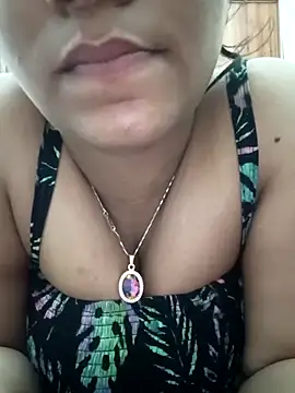 Divya girl online show from April 14, 2026, 10:49 pm