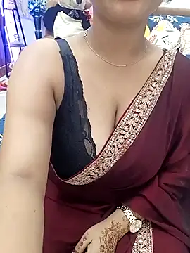 Snapshot of Divya_girl chatting on July 22, 2026, 1:03 pm Divya girl online show from July 22, 2026, 1:03 pm