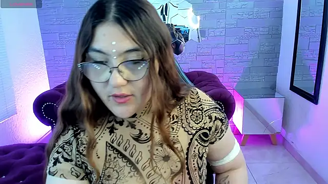 conniejames m online show from October 31, 2025, 12:50 pm