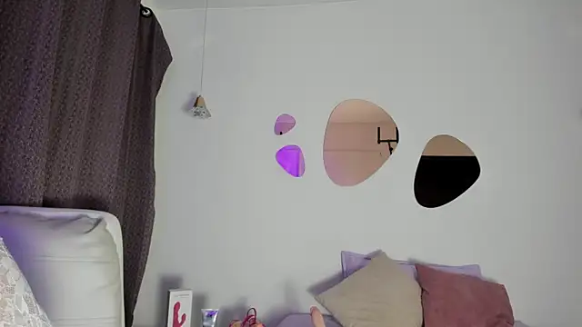 ValentinaaF online show from October 31, 2025, 11:55 am