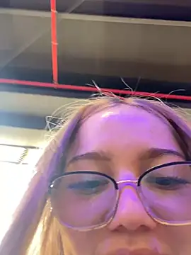 melody-dy online show from January 16, 2025, 8:36 pm