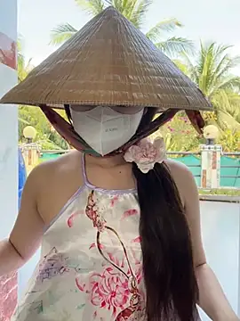 BabyThree  online show from February 6, 2025, 9:00 am