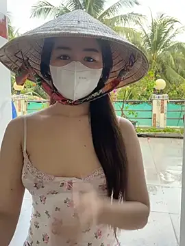 BabyThree  online show from February 19, 2025, 8:44 am