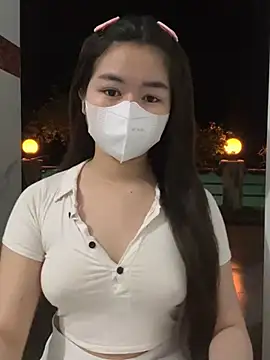 BabyThree  online show from February 22, 2025, 2:30 pm