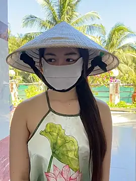 BabyThree  online show from February 27, 2025, 8:06 am