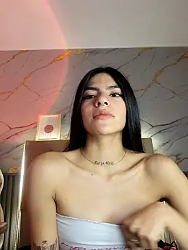 liss hot  online show from September 24, 2025, 10:46 pm