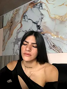 liss hot  online show from September 29, 2025, 9:41 pm