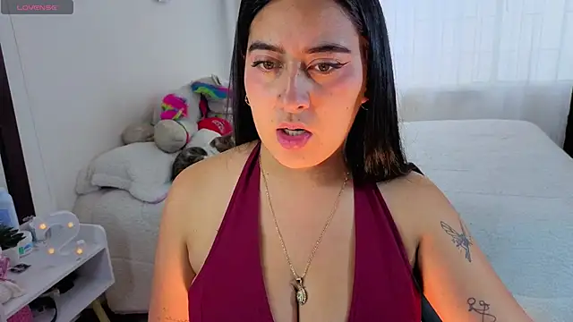 serenna se online show from December 17, 2025, 8:26 pm