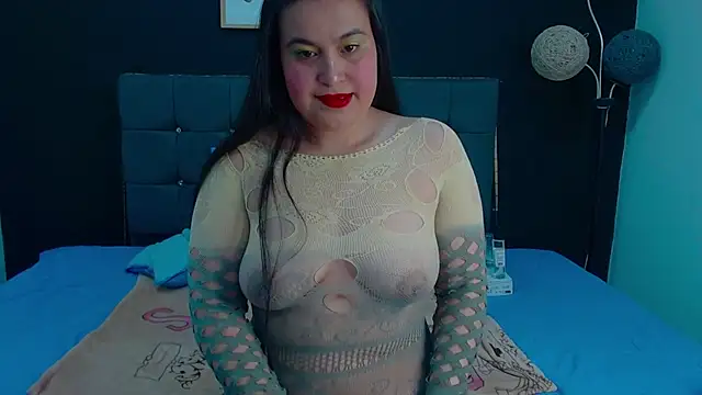 mia xx1 online show from October 6, 2025, 12:41 am