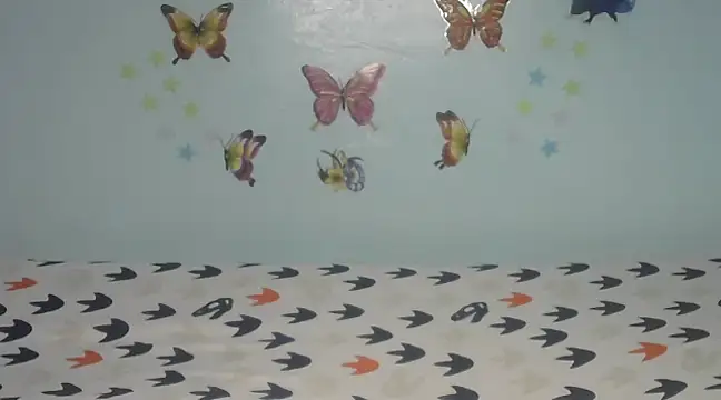 laetitia  online show from March 3, 2025, 8:11 pm