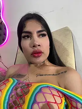 saragill323 online show from January 17, 2025, 3:43 pm