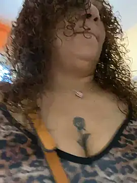 ladycreamypr2 online show from April 18, 2026, 12:20 pm