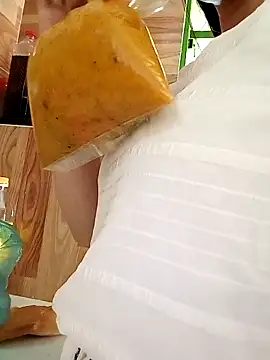 NgocQuyen2K online show from March 4, 2025, 5:32 am