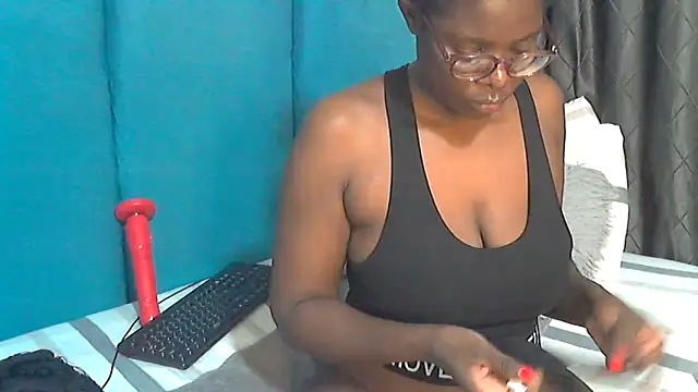 Mochabae online show from February 25, 2025, 1:17 pm