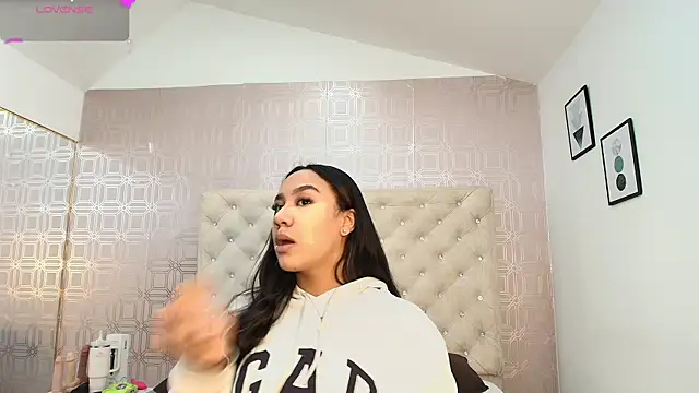 Sara Desire online show from February 22, 2025, 12:19 pm