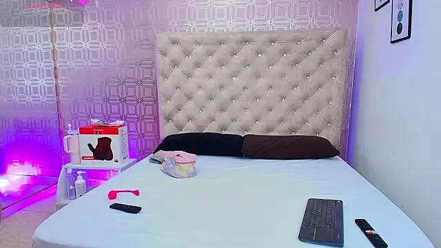 Sara Desire online show from March 15, 2025, 12:34 pm