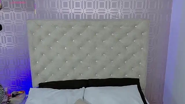 Sara Desire online show from September 21, 2025, 12:18 pm