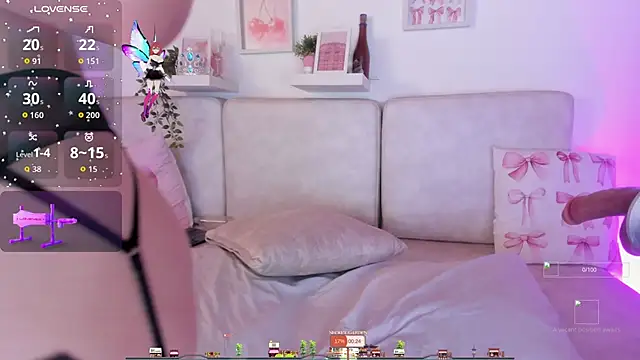 Snapshot of Malka_Burning chatting on November 22, 2025, 8:08 pm Malka Burning online show from November 22, 2025, 8:08 pm