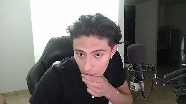 Snapshot of jay_dimarco2 chatting on September 16, 2025, 2:56 am jay dimarco2 online show from September 16, 2025, 2:56 am