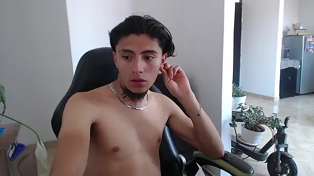 Snapshot of jay_dimarco2 chatting on November 30, 2025, 5:17 pm jay dimarco2 online show from November 30, 2025, 5:17 pm