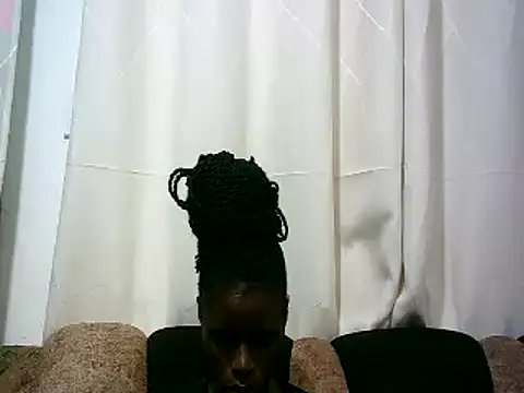 hottgirlval online show from January 3, 2025, 7:50 pm