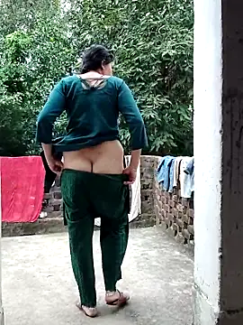 Hot-rubina online show from September 11, 2025, 2:33 am