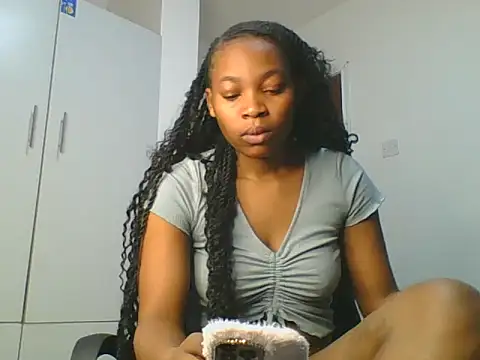  Becky002 online show from June 5, 2026, 8:42 am