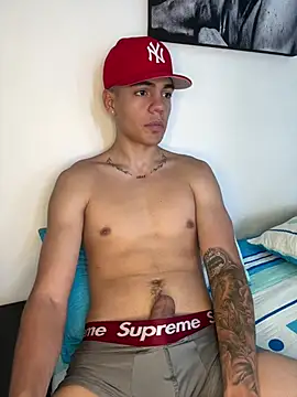Snapshot of santiago_sosa24 chatting on May 8, 2026, 12:54 pm santiago sosa24 online show from May 8, 2026, 12:54 pm