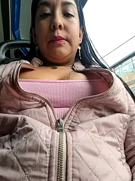 Bella keny online show from October 8, 2025, 7:22 pm